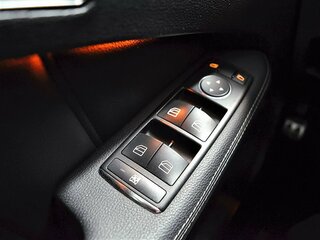 2012 Mercedes-Benz E-Класс 200 7G-Tronic IV (W212, S212, C207), чёрный, 1560000 рублей, вид 3