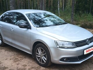 2014 Volkswagen Jetta VI, серебристый, 1050000 рублей, вид 1