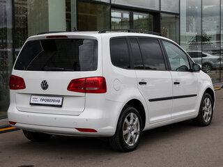 2012 Volkswagen Touran I Рестайлинг 2, белый, 949000 рублей, вид 5