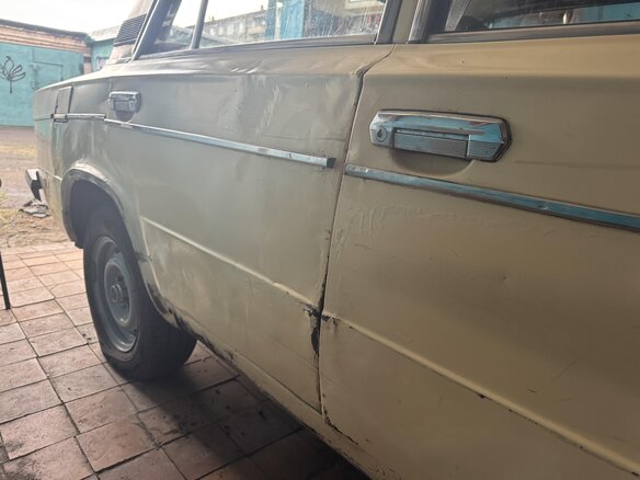 1988 Lada (ВАЗ) 2106, бежевый, 70000 рублей - вид 4