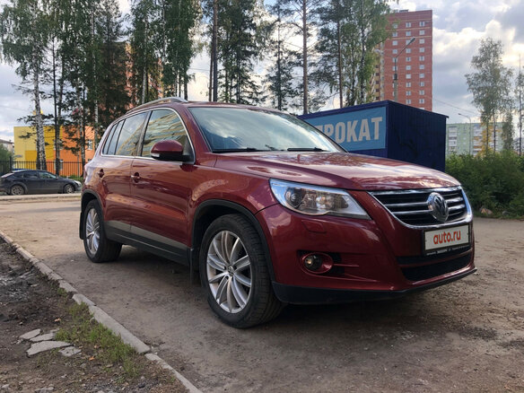 2011 Volkswagen Tiguan I, красный - вид 9