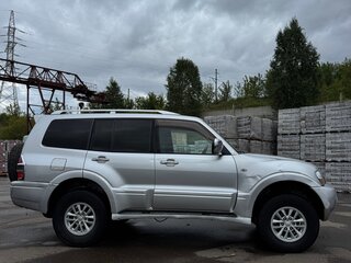 2003 Mitsubishi Pajero III Рестайлинг, серебристый, 650000 рублей, вид 3