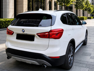2017 BMW X1 28i sDrive II (F48), белый, 2030000 рублей, вид 3