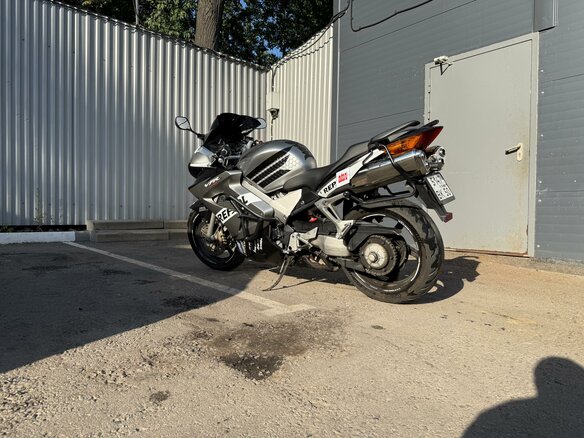 2002 Honda VFR 800, серебристый, 480000 рублей - вид 10