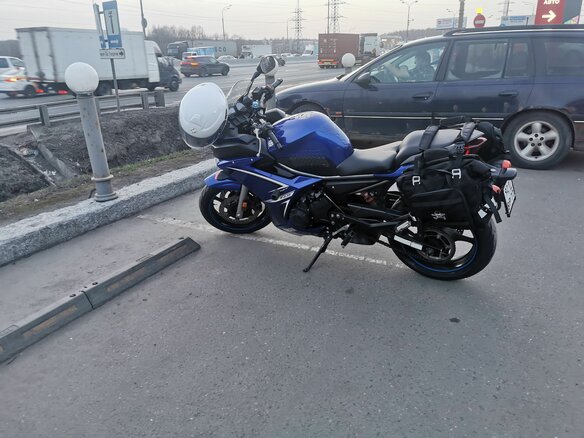 2009 Yamaha XJ6 (FZ6R), синий, 400000 рублей