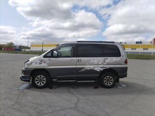 2002 Mitsubishi Delica IV, серый, 1800000 рублей, вид 5