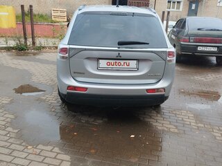 2013 Mitsubishi Outlander III, серебристый, 1500000 рублей, вид 1