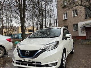 2019 Nissan Note e-Power II Рестайлинг, белый, 1490000 рублей, вид 1