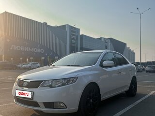 2011 Kia Cerato II, белый, 850000 рублей, вид 4