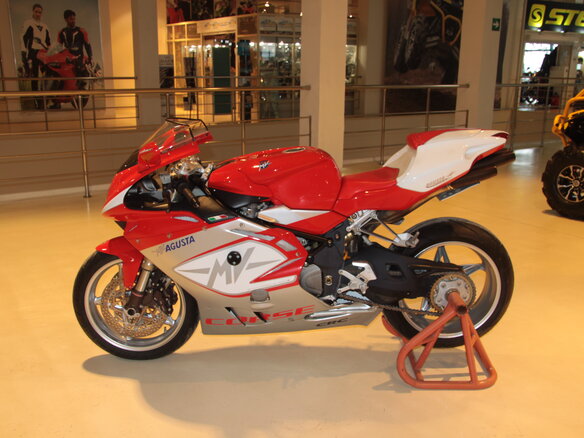 2005 MV Agusta F4 1000, красный - вид 5