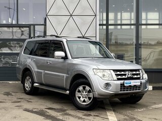 2011 Mitsubishi Pajero IV Рестайлинг 1, серебристый, 1569000 рублей, вид 3
