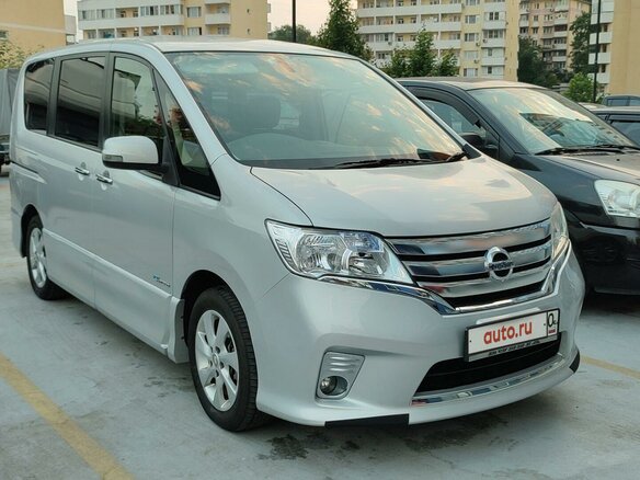 2013 Nissan Serena IV (C26), серый, 1400000 рублей