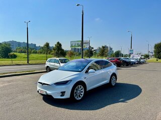 2017 Tesla Model X 75D I, белый, 4108000 рублей, вид 3