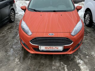 2018 Ford Fiesta Mk6 Рестайлинг, красный, 950000 рублей, вид 1