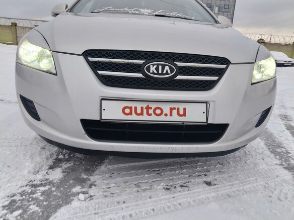 2008 Kia Ceed I, серебристый, 660000 рублей - вид 1