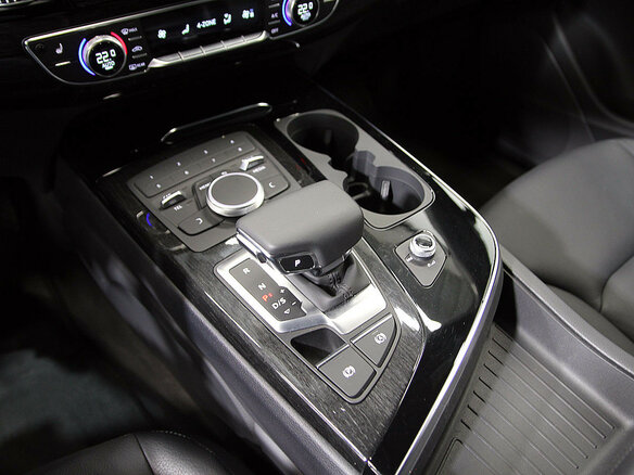 2019 Audi Q7 II (4M), белый - вид 14