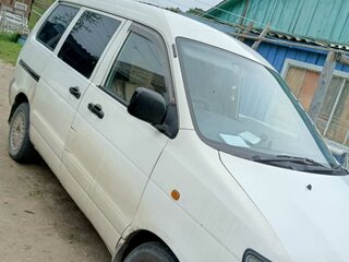 1999 Toyota Town Ace III, белый, 350000 рублей, вид 2