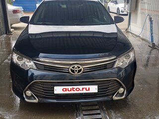 2015 Toyota Camry VII (XV50) Рестайлинг, серый, 1955000 рублей, вид 2