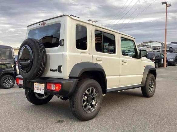 2026 Suzuki Jimny IV, белый, 2235000 рублей - вид 3