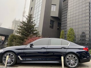 2020 BMW 5 серии 520d xDrive VII (G30/G31/G38), синий, 3950000 рублей, вид 3