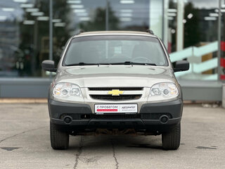 2012 Chevrolet Niva I Рестайлинг, бежевый, 509000 рублей, вид 3