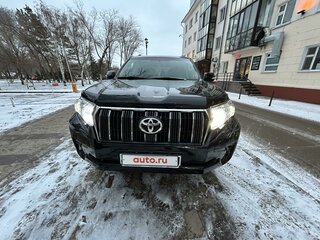 2020 Toyota Land Cruiser Prado 150 Series Рестайлинг 2, чёрный, 5050000 рублей, вид 2