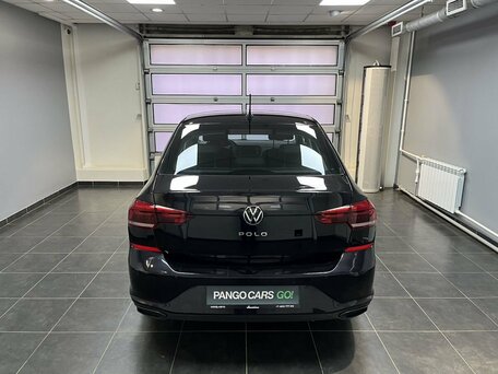 2020 Volkswagen Polo VI, чёрный, 1539000 рублей, вид 5