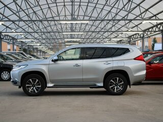 2017 Mitsubishi Pajero Sport III, серебристый, 2990000 рублей, вид 2
