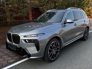 2022 BMW X7 40i I (G07) Рестайлинг, серый, 14150000 рублей, вид 2