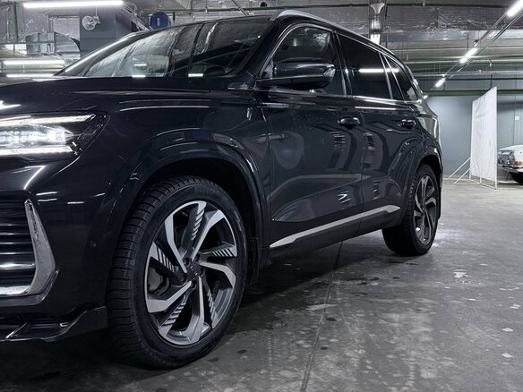 2023 Geely Monjaro I, чёрный, 3000000 рублей - вид 5