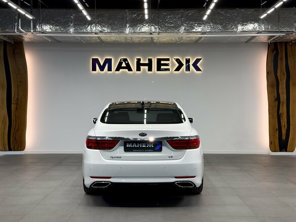 2017 Kia Quoris I Ресталинг 2, белый, 2650000 рублей - вид 4