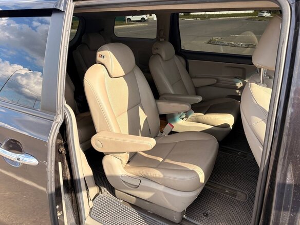 2019 Kia Carnival III, серый, 2499000 рублей - вид 9