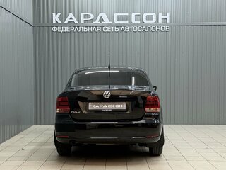 2016 Volkswagen Polo V Рестайлинг, чёрный, 999900 рублей, вид 4