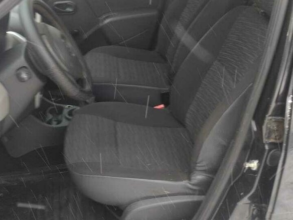2013 Renault Logan I Рестайлинг, чёрный - вид 4