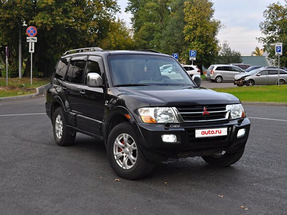 2001 Mitsubishi Montero III, чёрный, 750000 рублей