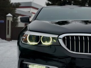 2018 BMW 5 серии 520d xDrive VII (G30/G31/G38), чёрный, 3800000 рублей, вид 4