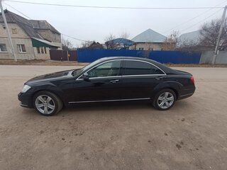 2011 Mercedes-Benz S-Класс 350 Long V (W221) Рестайлинг, чёрный, 2150000 рублей, вид 3