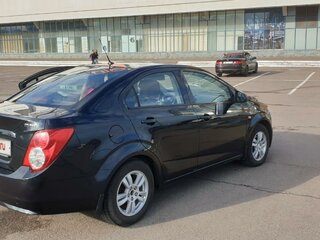 2014 Chevrolet Aveo II, чёрный, 870000 рублей, вид 5