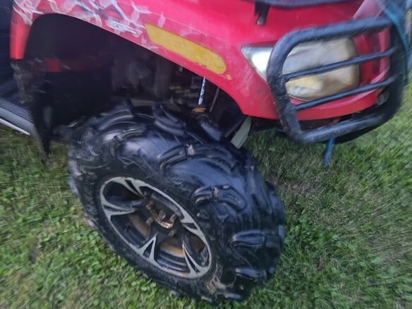 2014 Arctic Cat 700 Series, красный - вид 4