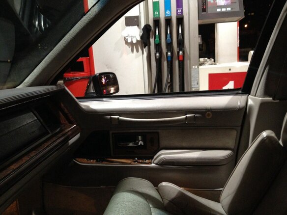 1989 Lincoln Town Car II, чёрный - вид 13