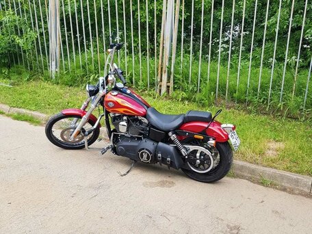 2012 Harley-Davidson Dyna Wide Glide, пурпурный, 1280000 рублей, вид 2