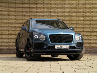 2019 Bentley Bentayga I, синий, 15900000 рублей, вид 2