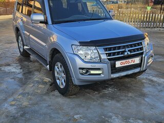 2015 Mitsubishi Pajero IV Рестайлинг 2, серебристый, 2900000 рублей, вид 3