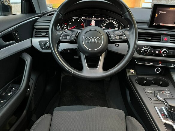 2018 Audi A4 V (B9), чёрный, 1900000 рублей - вид 12