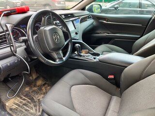 2020 Toyota Camry VIII (XV70), чёрный, 2420000 рублей, вид 5