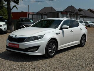 2011 Kia K5 I, белый, 1050000 рублей, вид 4