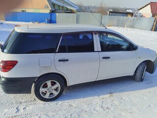 2010 Mazda Familia Y12, белый, 590000 рублей, вид 2