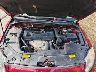 2004 Toyota Avensis II, красный, 800000 рублей, вид 4