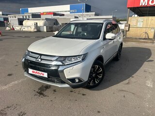 2018 Mitsubishi Outlander III Рестайлинг 2, белый, 2550000 рублей, вид 2