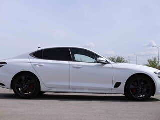 2021 Genesis G70 I Рестайлинг, белый, 3640000 рублей, вид 4